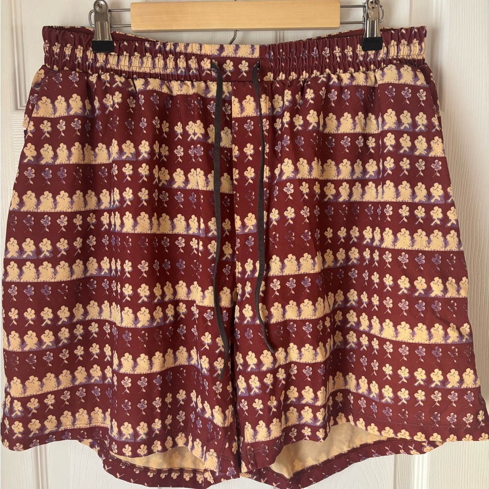 Men’s Lululemon Pool Shorts 7”